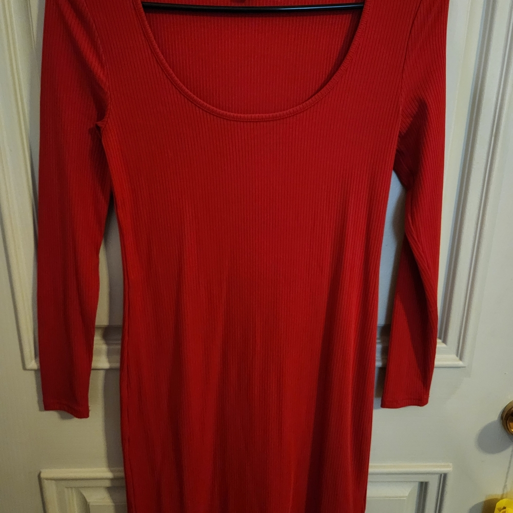 Banana Republic Women’s Petite Red Ribbed Scoop Neck Dress